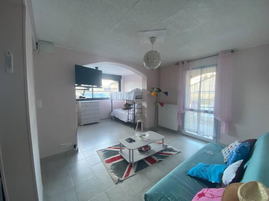 Gite Esprit Etape Saint-Barthelemy-de-Vals Ngoại thất bức ảnh